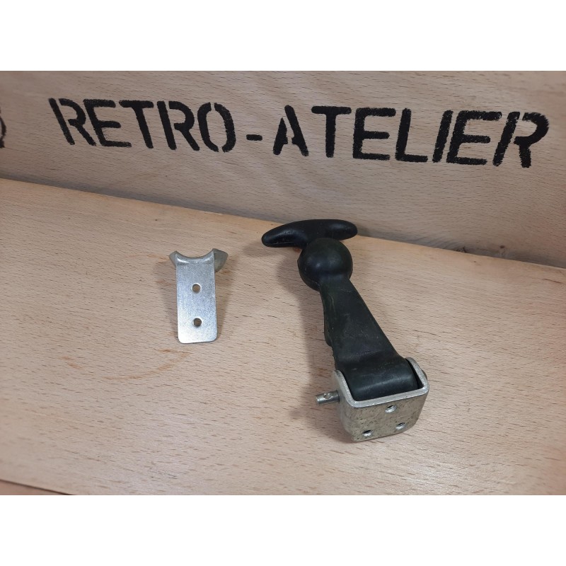 ATTACHE CAPOT / COFFRE BATTERIE